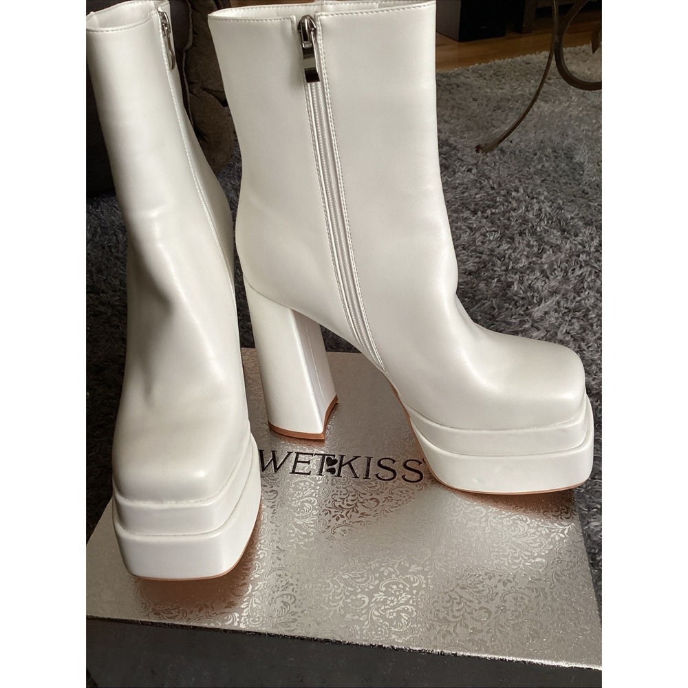 WETKISS‎ Platform Boots for Women SIZE 11 White Square Toe Preowned